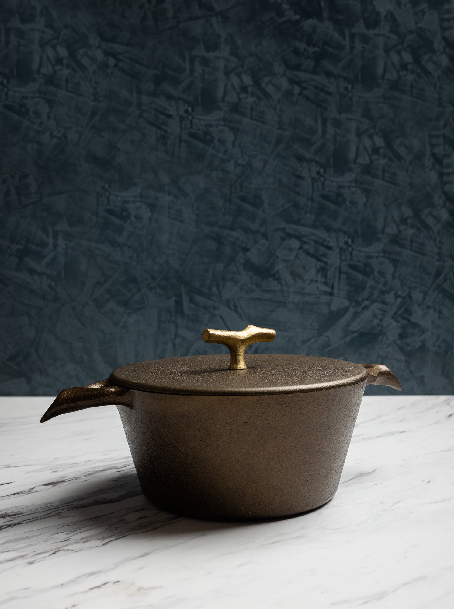 Iron Wood Ranch 3.5-Quart Cast Iron Dutch Oven