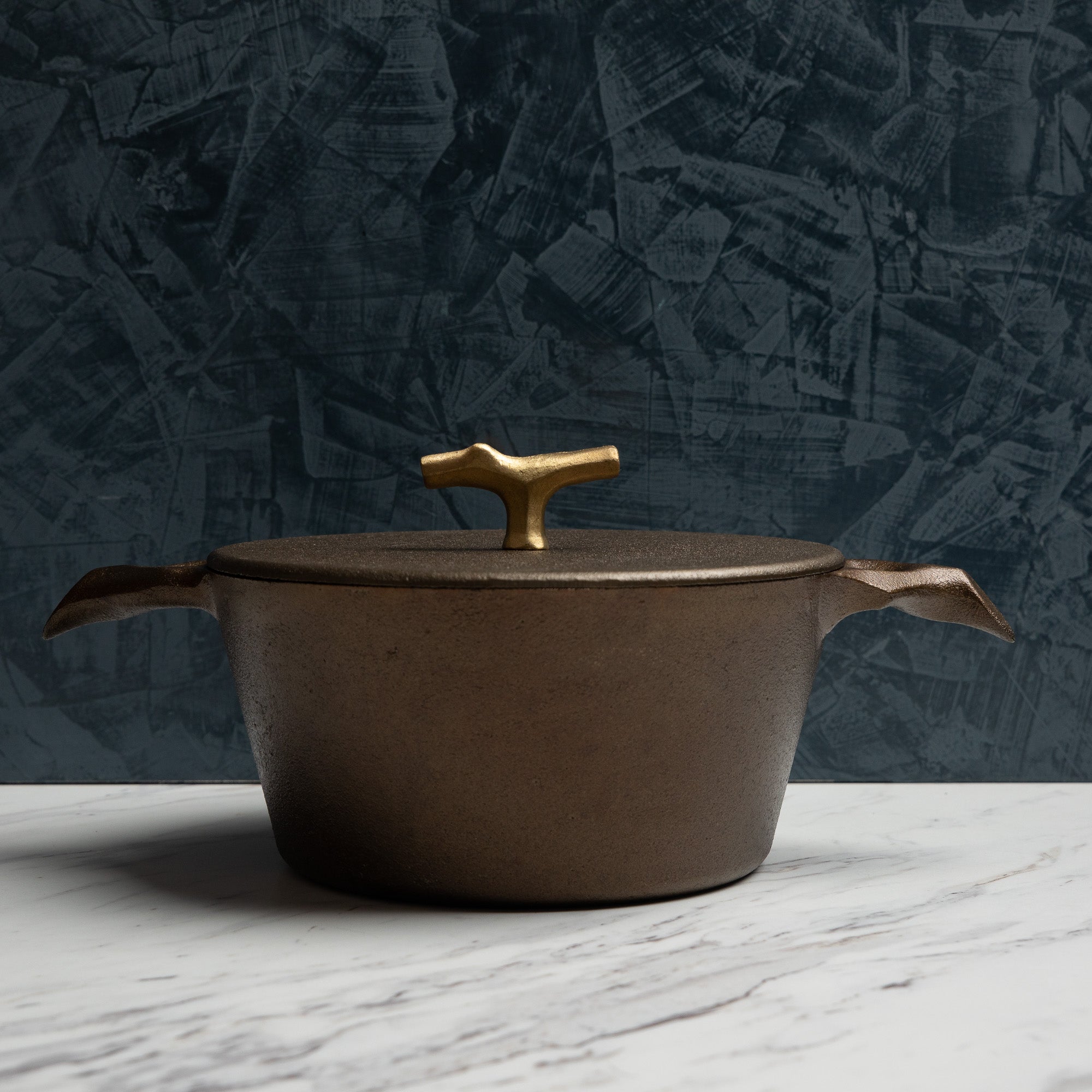 Iron Wood Ranch 3.5-Quart Cast Iron Dutch Oven